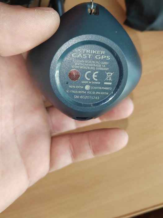 Продам эхолот Garmin