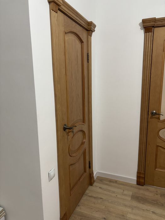 Продам двери деревянные