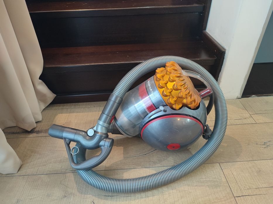 Aspirator Dyson Cinetic Big Ball Multifloor 2