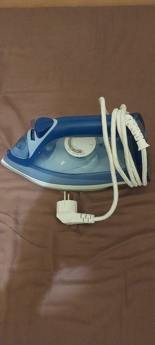 Продавам чисто нова, неизползвана ютия на Philips
