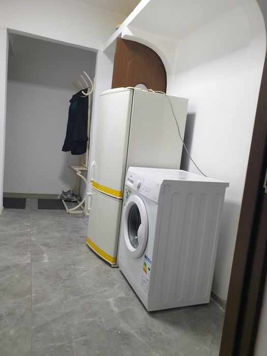 Direct proprietar!!! Închiriez apartament 2 camere zona Malu Rosu