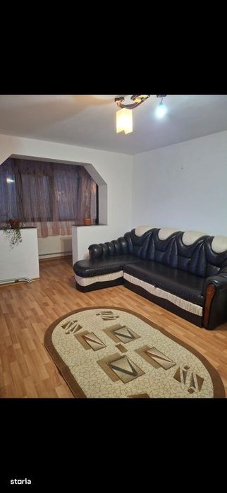 Închiriez apartament cu două camere