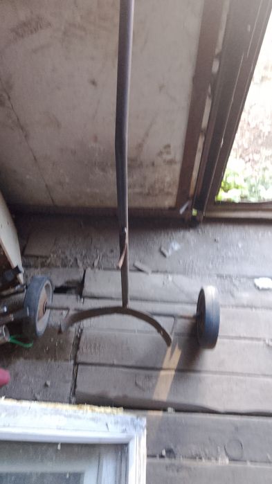 Продам тачку и две фляги для воды