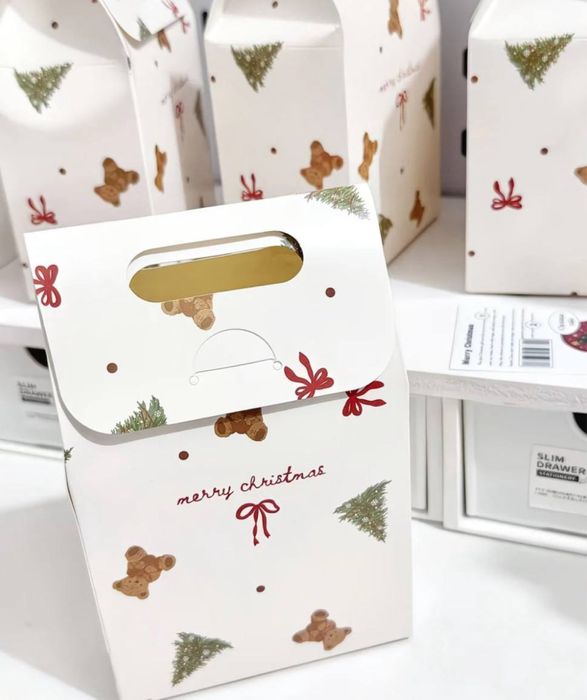 Новогодние подарочные кульки