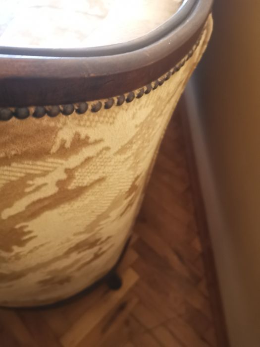 Старинен фотьойл масивно дърво