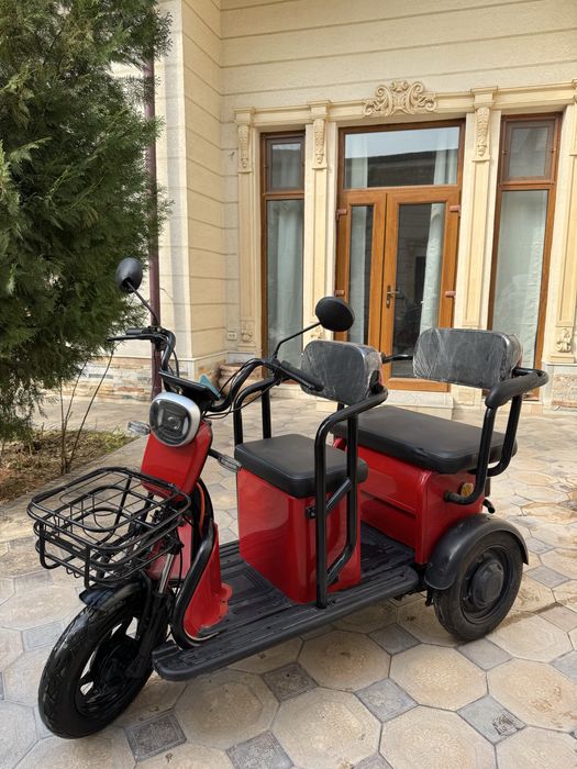 Срочно Продаётся Трёхколесный Элетрический Скутер