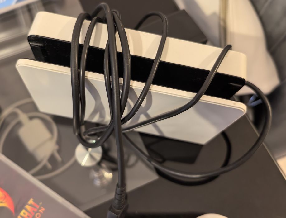 Nintendo Switch + Подарък