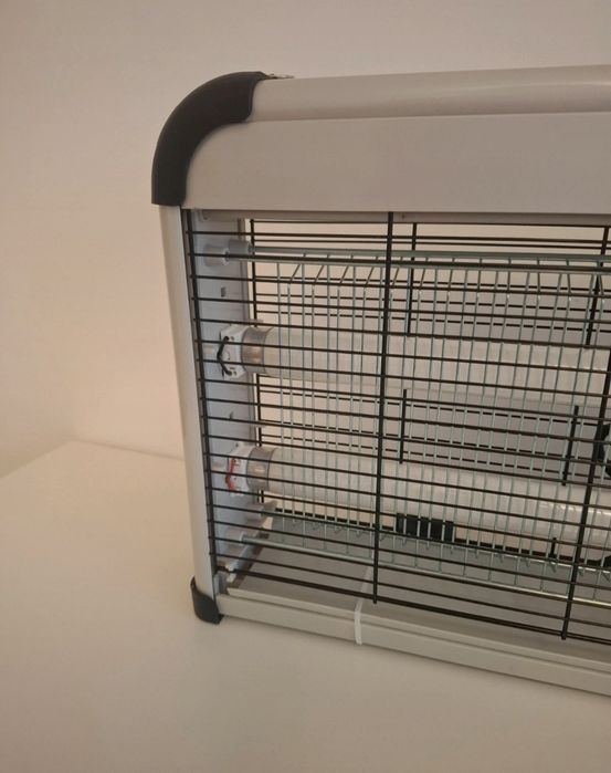 Lampa împotriva insectelor