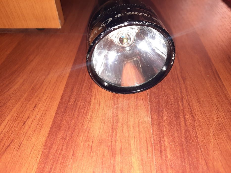 Lanterna maglite cu led