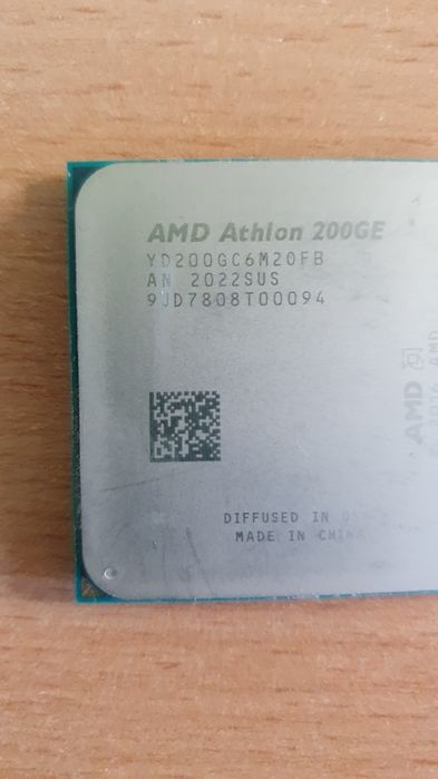 Процессор AMD Athlon 200GE сокет am4 -