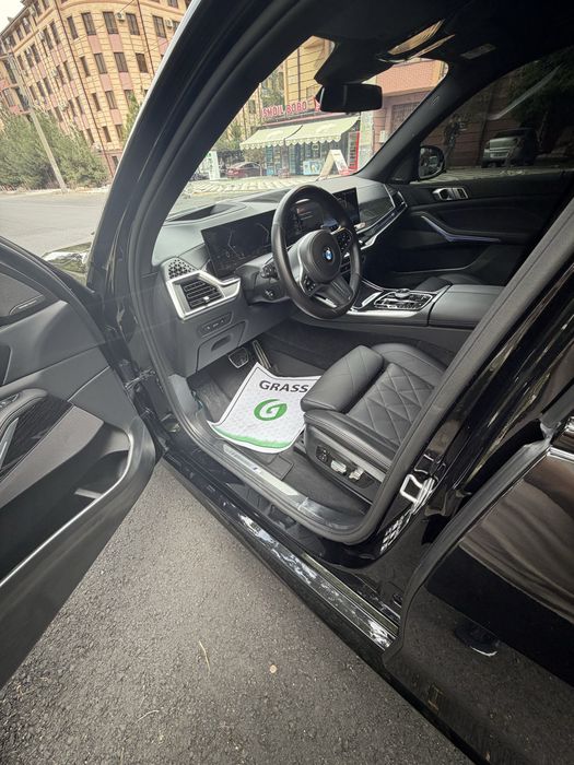 BMW X5 xDrive 40i 2024 год