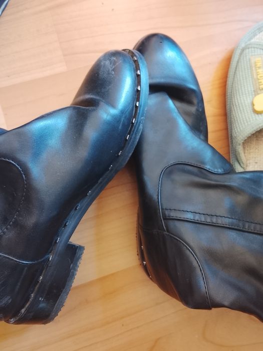 Отдам бесплатно  обувь осенный