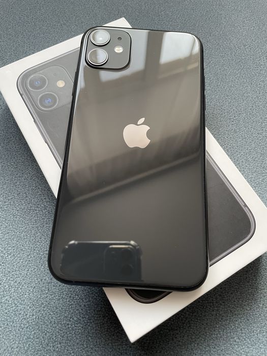 Продам 2 iPhone 11 на 64 гигабайт!