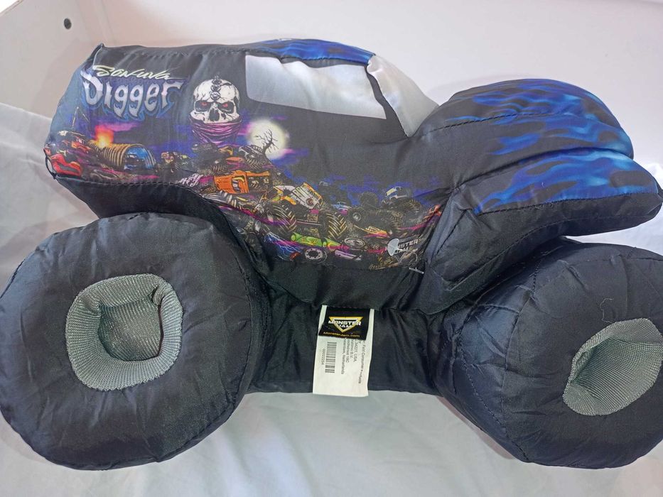 Monster jam  бъги мека играчка
