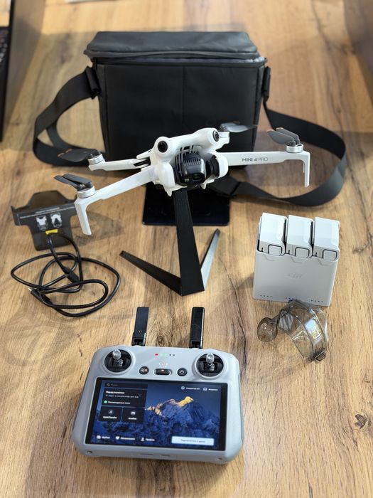 Dji mini 4 pro fly more combo