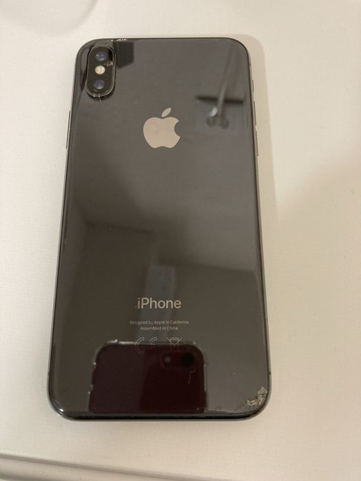 iPhone X 64GB / 98% battery health