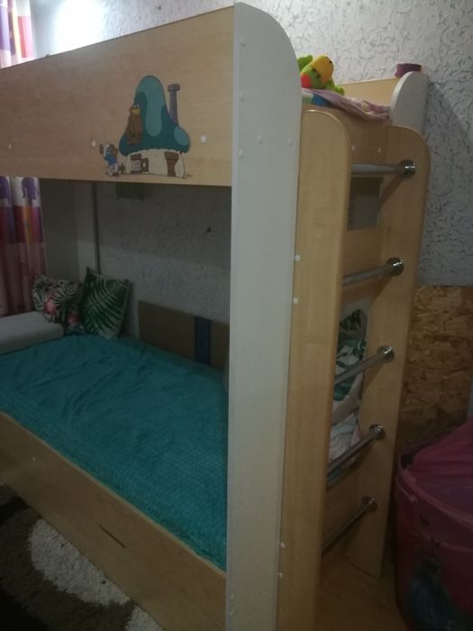 Кровать двухъярусная 2м