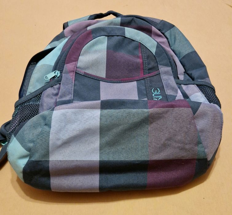 Раница Dakine 20L - КАТО НОВА