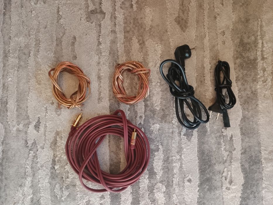 Vând un sistem audio