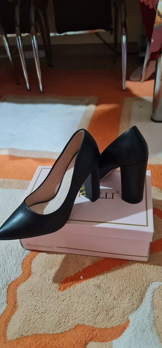 Pantofi piele nr 37 Botinelli