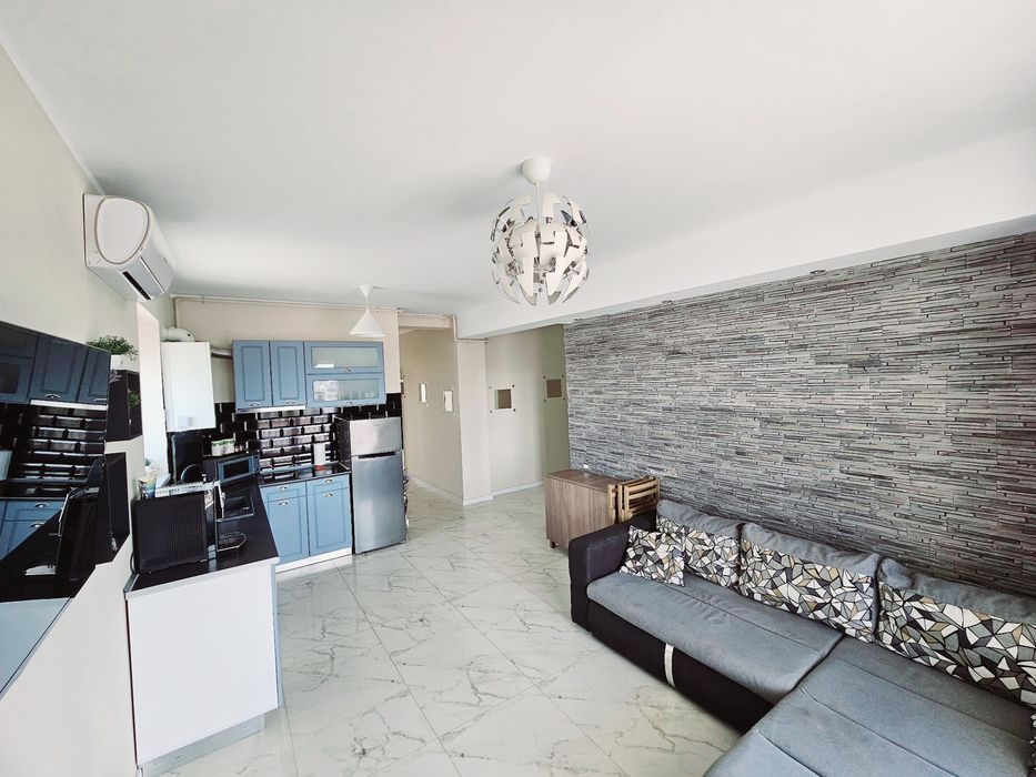 Inchiriez Apartament 3camere+terasa . Mamaia Nord