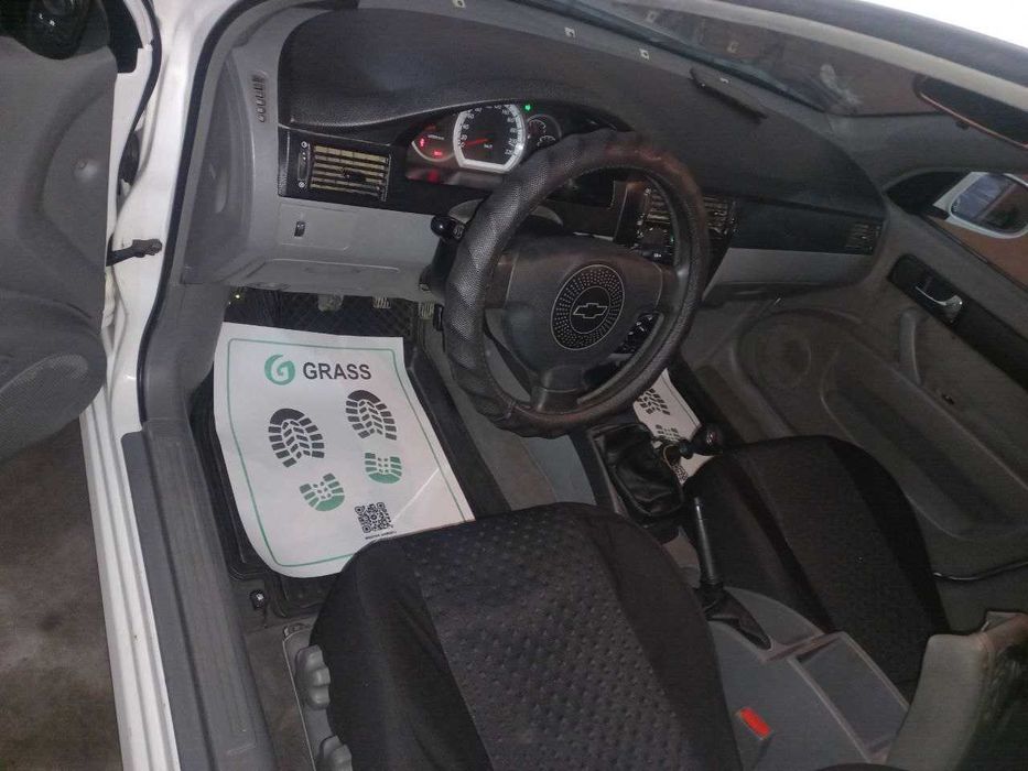 Ласетти 1.8 хороший состояние