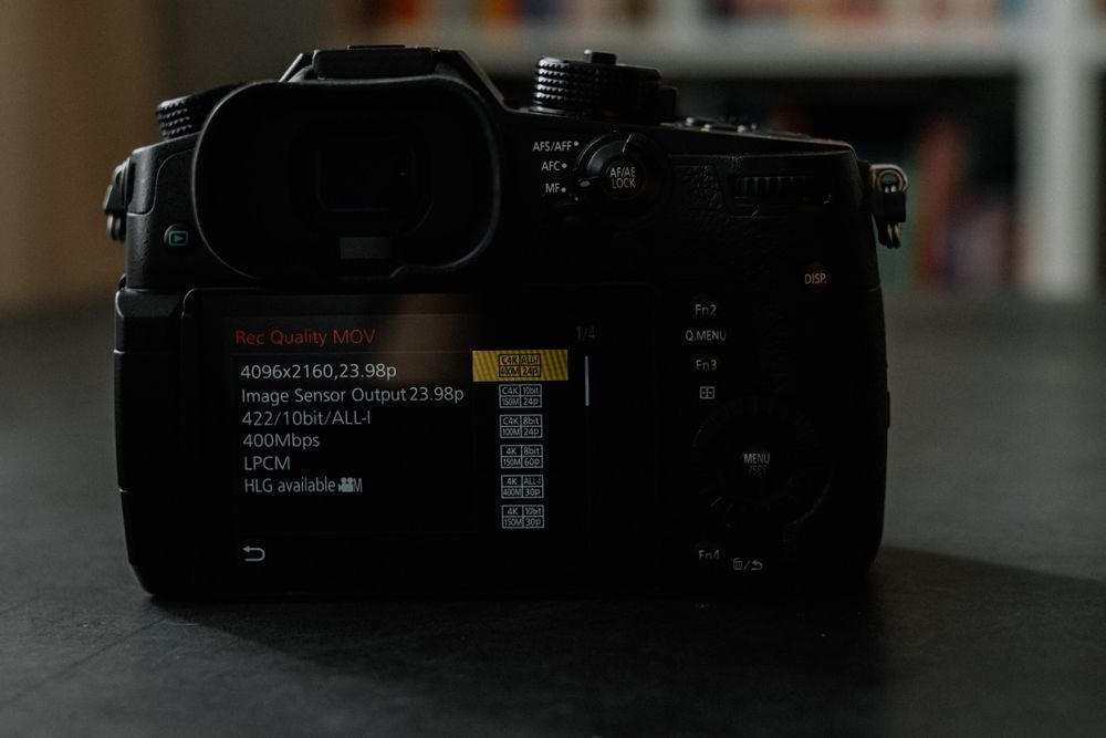 Продавам 10bit 422 камера Panasonic Lumix GH5