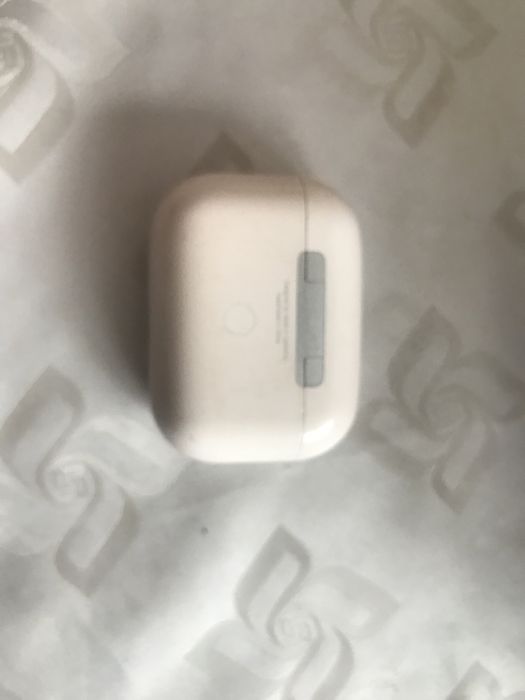 Продаю аирподс про