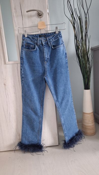 Blugi Trendyol cu pene