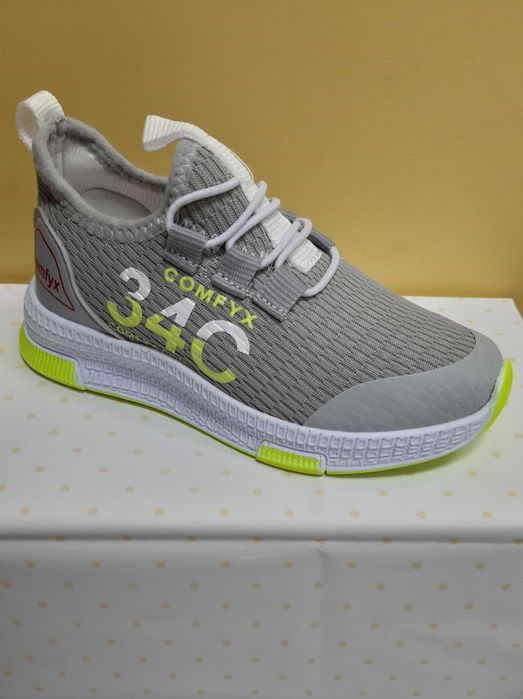 Детски дрехи/обувки на едро