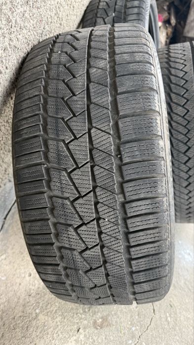Anvelope iarna Continental 225/40 R18.   3 BUC!