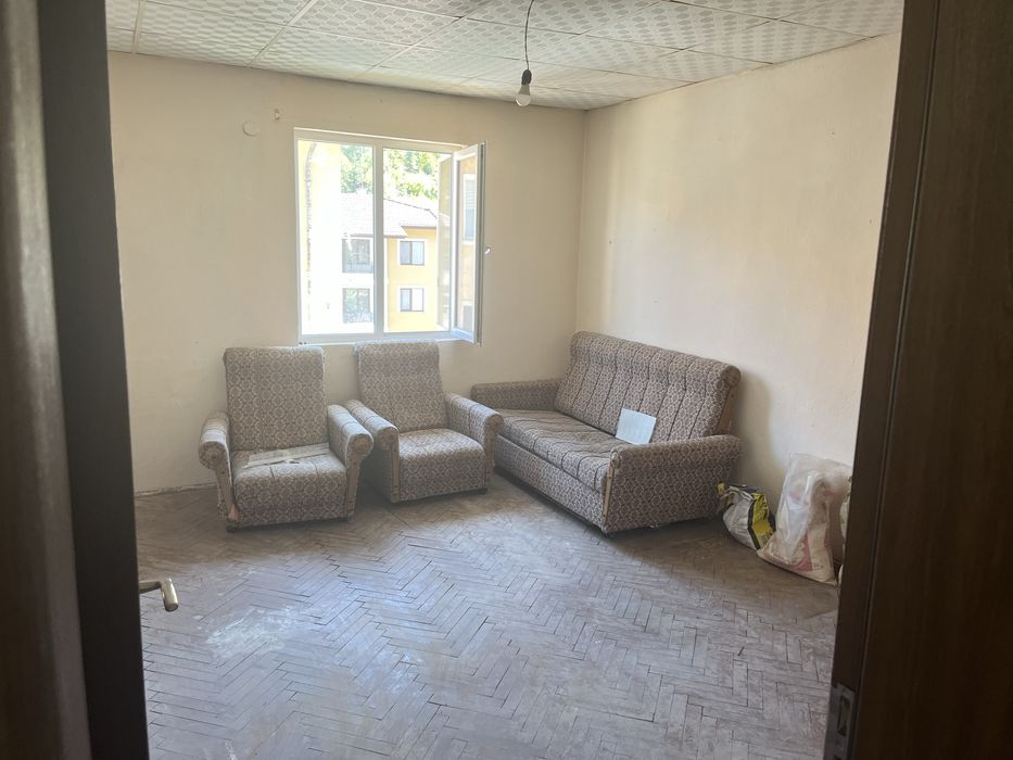 Апартамент гр Мадан