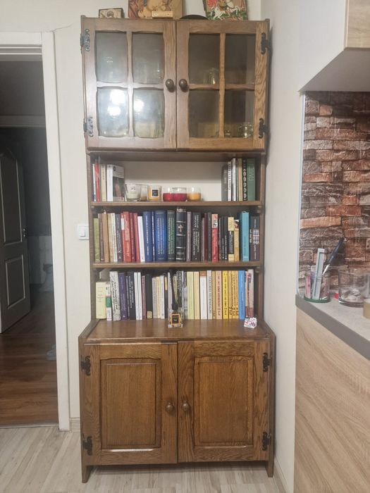Винтидж шкаф-библиотека