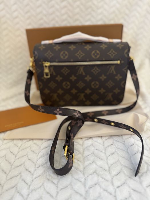 Дамска чанта нова