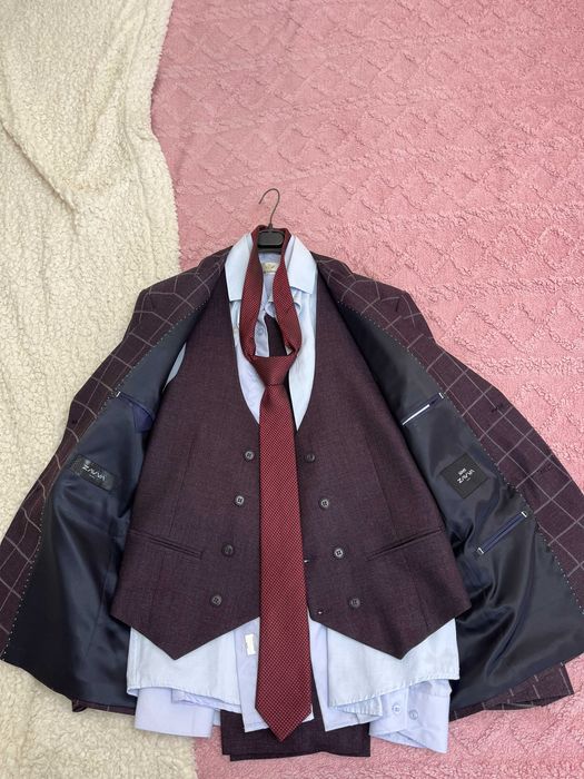 Продам костюм тройка