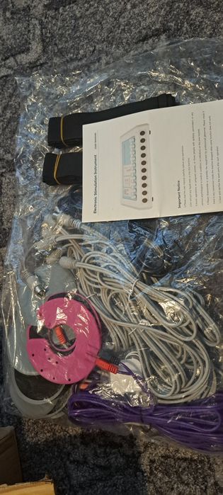 Aparat Profesional Electrostimulare, EMS Corporala si Bust, Scadere in greutate, Anticelulita, Tonifiere, Remodelare, Detoxifiere, 24 Paduri