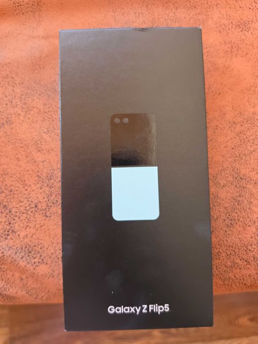 SAMSUNG galaxy Z flip 5 mint 512GB