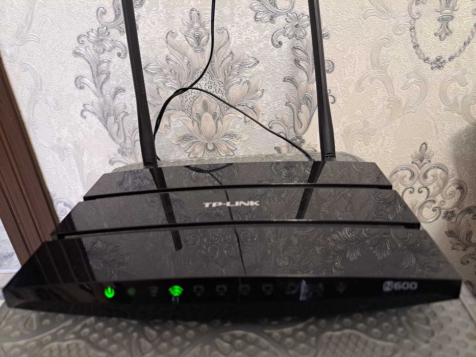 Вай фай роутер TP-Link TL-WDR3500