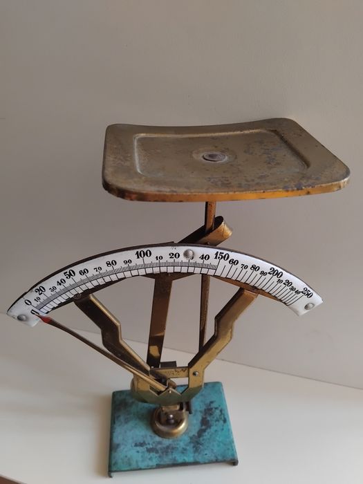 Стара пощенска везна