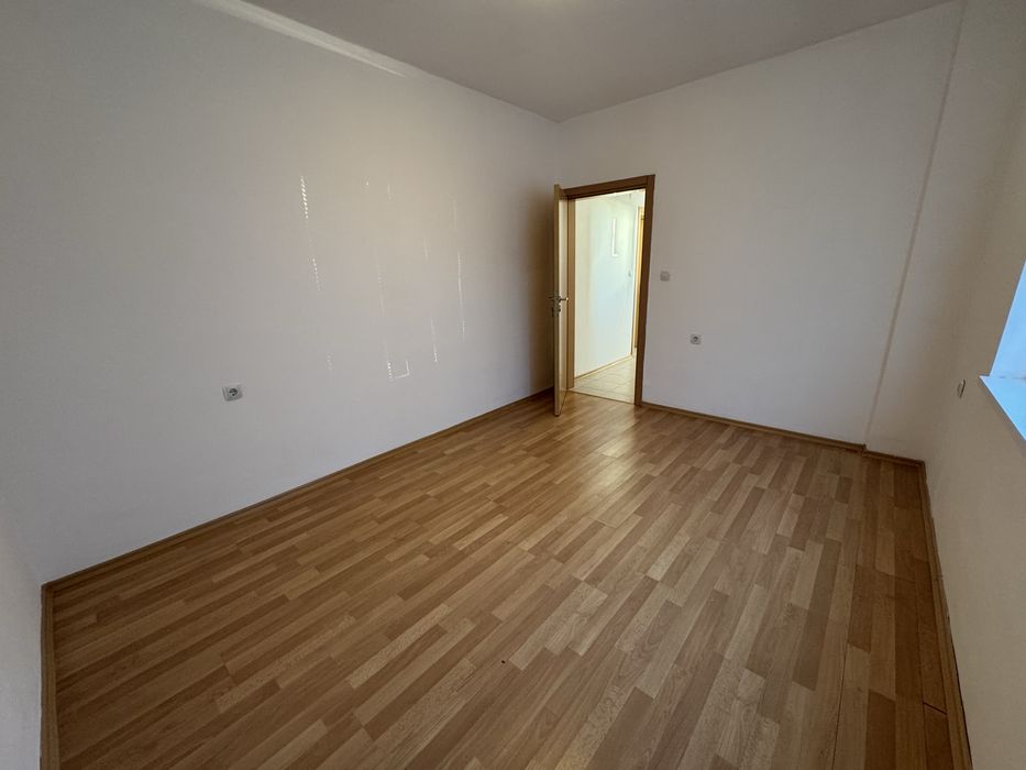 Продава се Двустаен апартамент в Плевен, Сторгозия - 63 кв.м за 1524 €/кв.м - Снимка #9