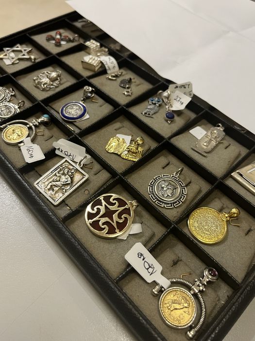 Различни видове висулки