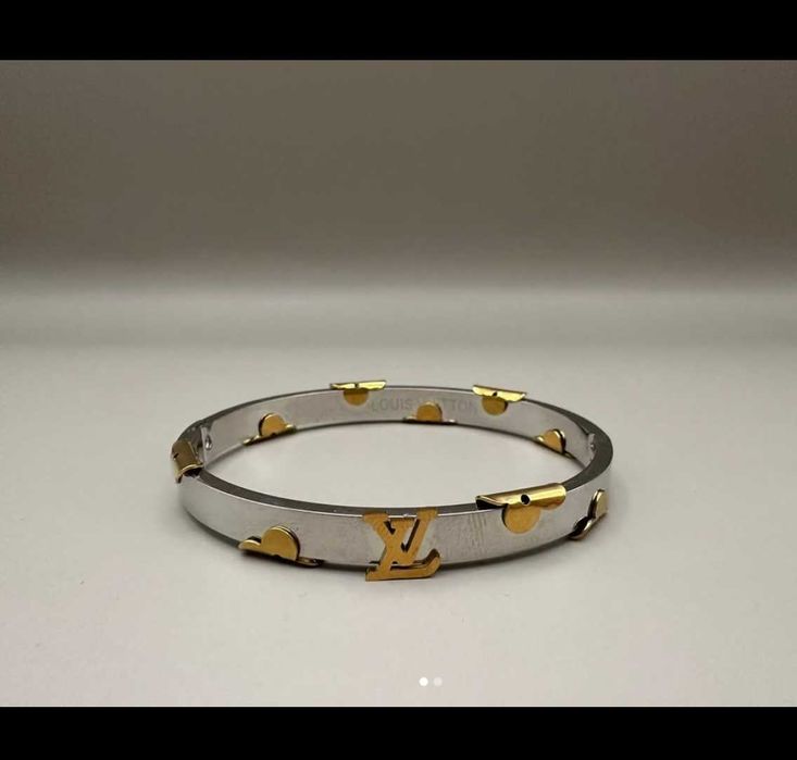 Висок клас гривна, пръстен и колие Louis Vuitton