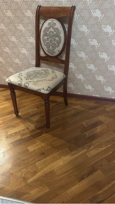 Продам стулья кухонные