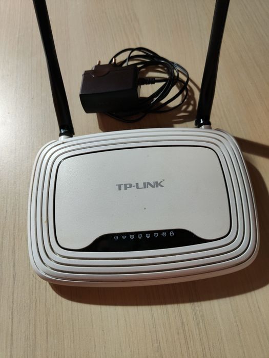 Router wireless TP-LINK TL-WR841N  Wi-Fi 300Mbps  alb