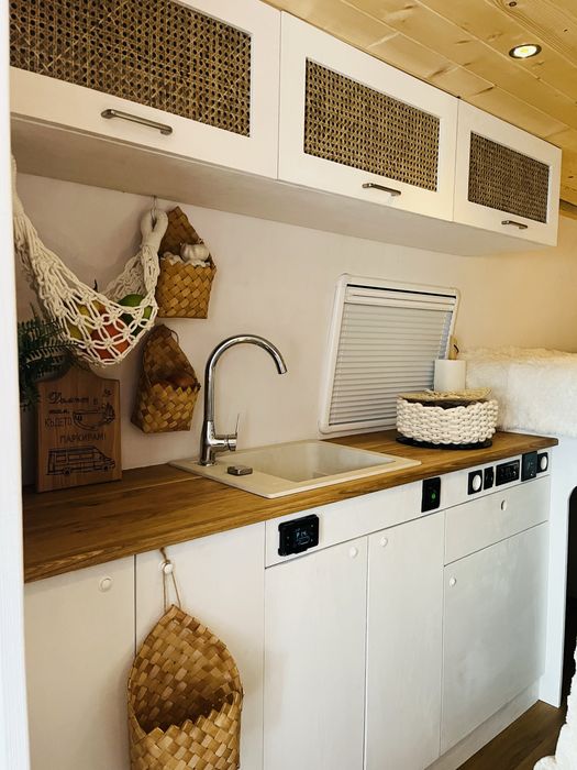 Кемпер бус под наем