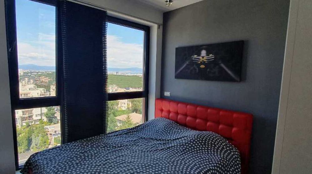 Луксозен Двустаен ап в затворен комплекс в кв. Кръстова вада