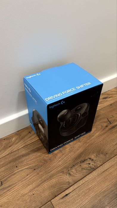Волан logitech g923 с педали + logitech driving force shifter