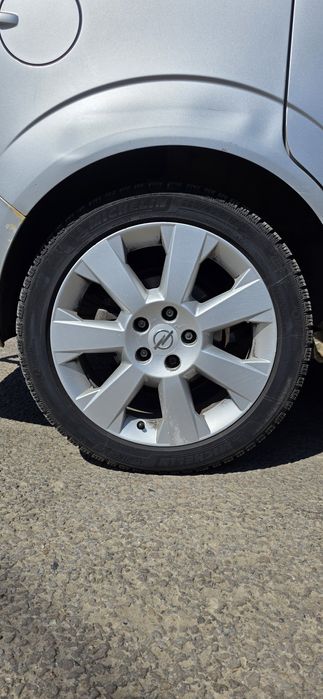 Vând Zafira 1.9 cdti