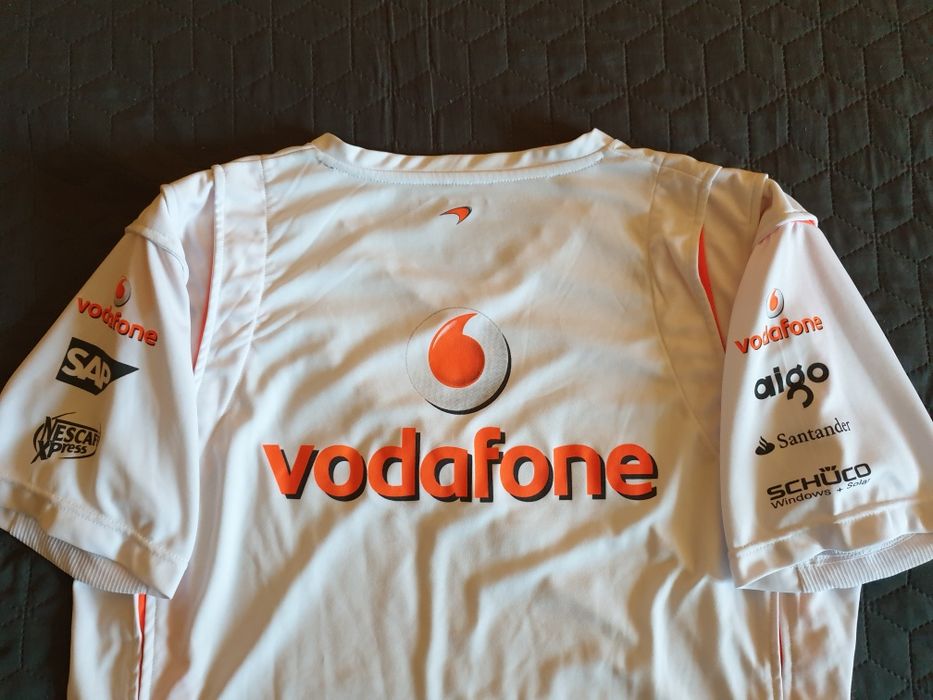 Tricou de barbati  -  100  lei.