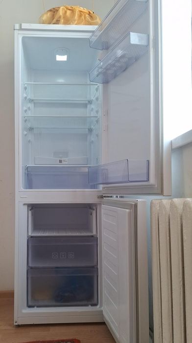 Продам холодильник